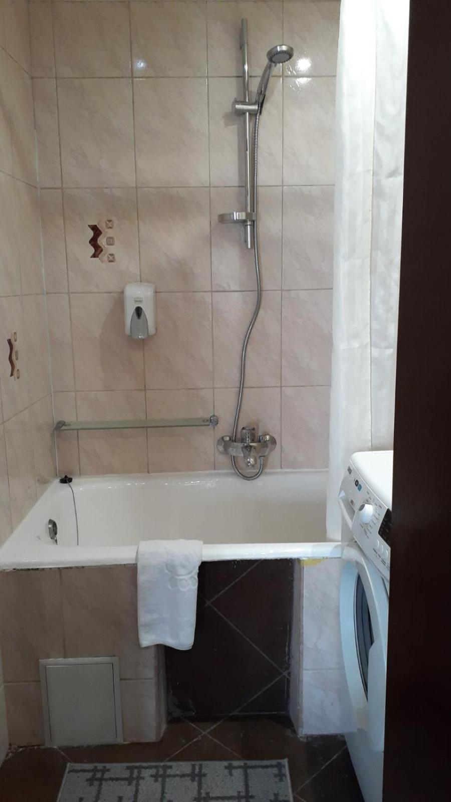 Apart Club Tolstogo Černivci Esterno foto